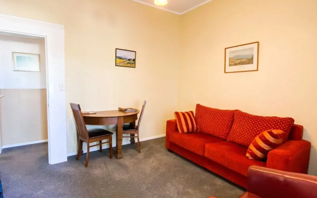 Tongariro Crossing Lodge