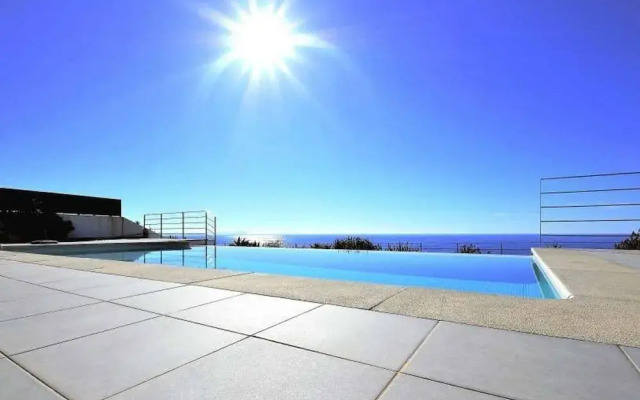 Excellent Seafront Villa in Cala Pi