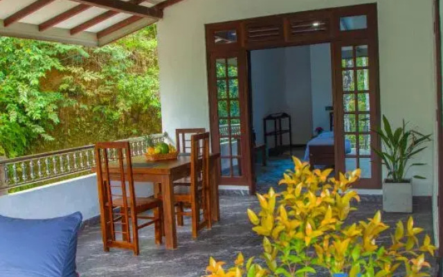 Bridge Front Inn Ella