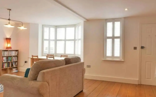 Host Stay Victoria Gardens