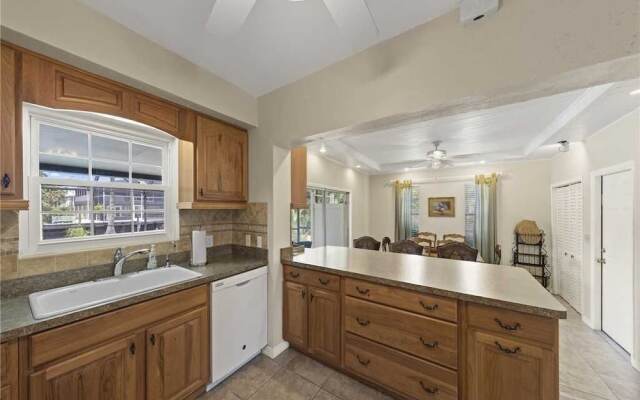 Egret Beach House - Two Bedroom Home