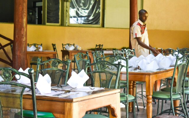 Lake Naivasha Crescent Camp