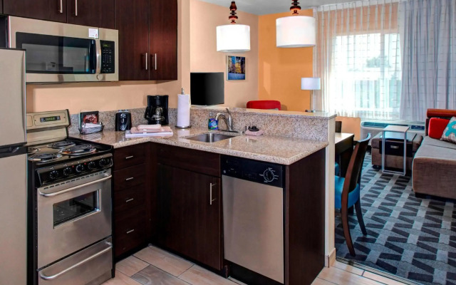 Towneplace Suites Bakersfield West
