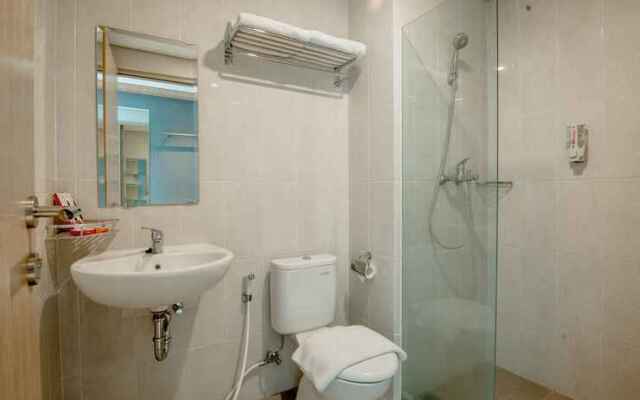 Front One Hotel Gresik