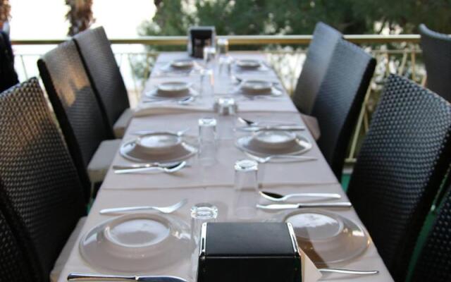 Gülplaj Hotel
