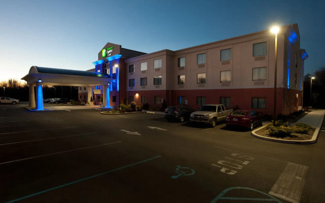 Holiday Inn Express Hotel & Suites Selinsgrove by IHG