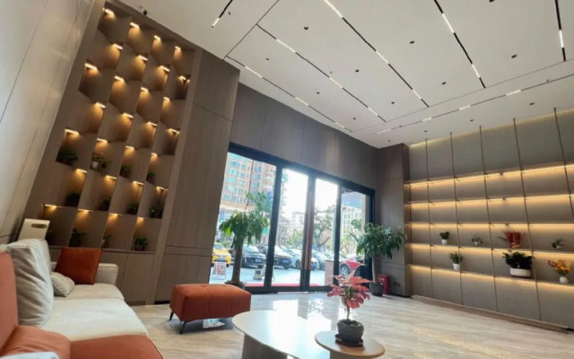 Vienna International Huizhou South Train Station