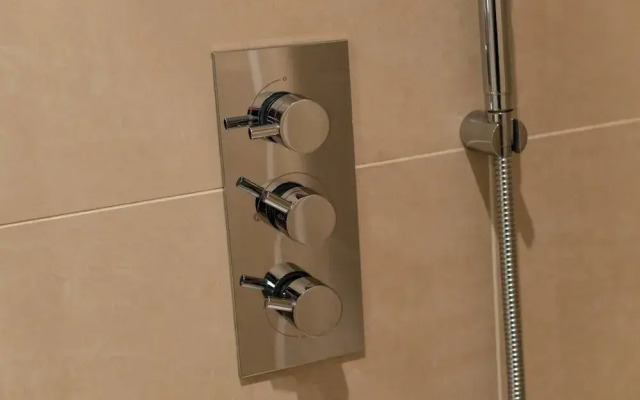 JOIVY Super Central Luxury Edinburgh Apartment