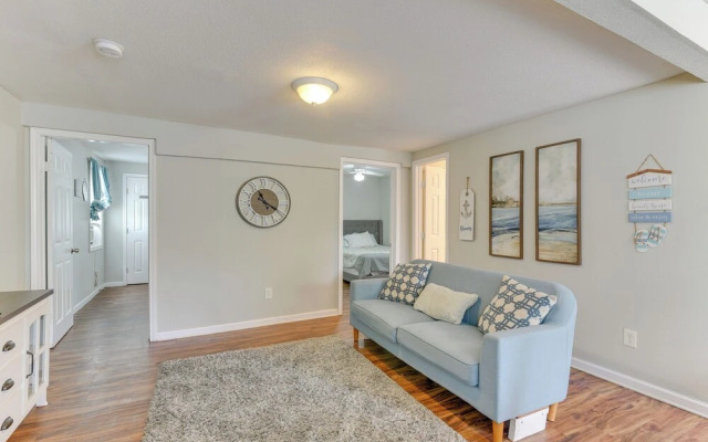 Walk to Beach: Cozy Unit in Galveston!