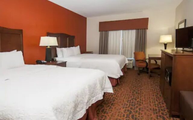 Hampton Inn & Suites Waxahachie