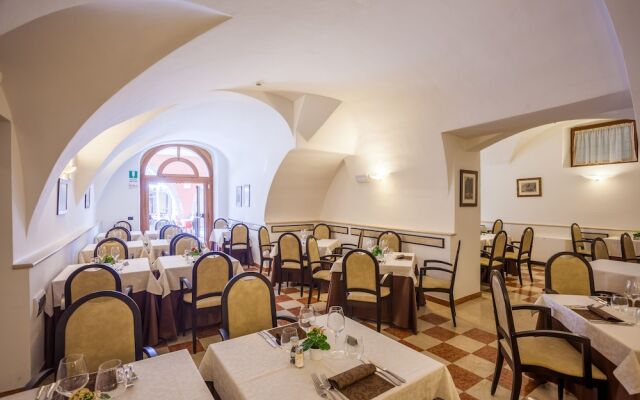 Hotel Portici Romantik & Wellness