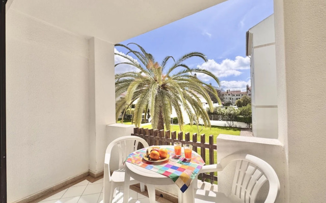 Vilamoura Central 11 With Pool by Homing