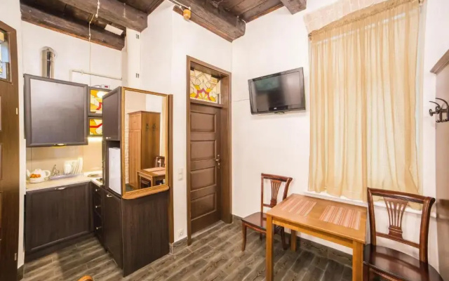 Apartment on Valova 16-2- 2 minutes to Market Square