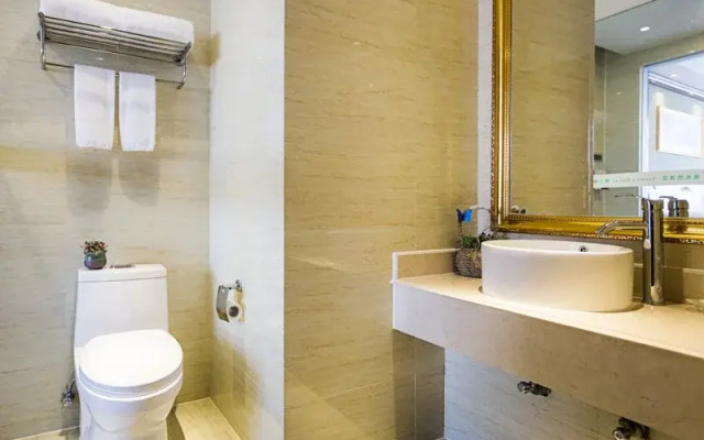 Vienna Hotel Shanghai Puong Jinqiao Park