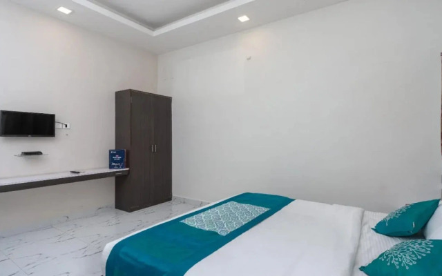 OYO 22300 Sri Ramachandra Guest House