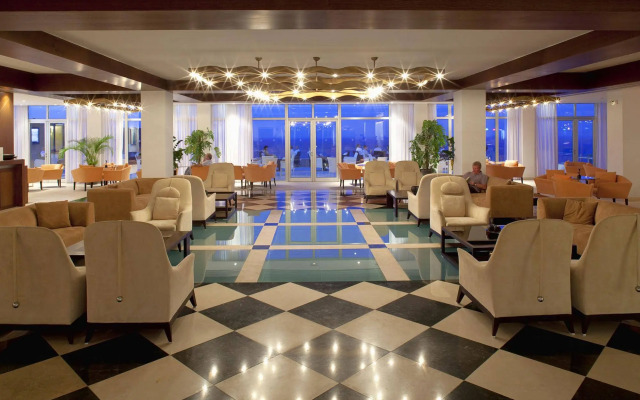 Louis Apostolata Resort and Spa