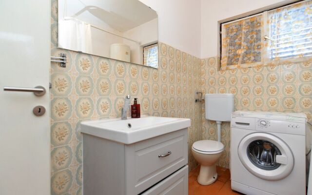 Apartment 1928