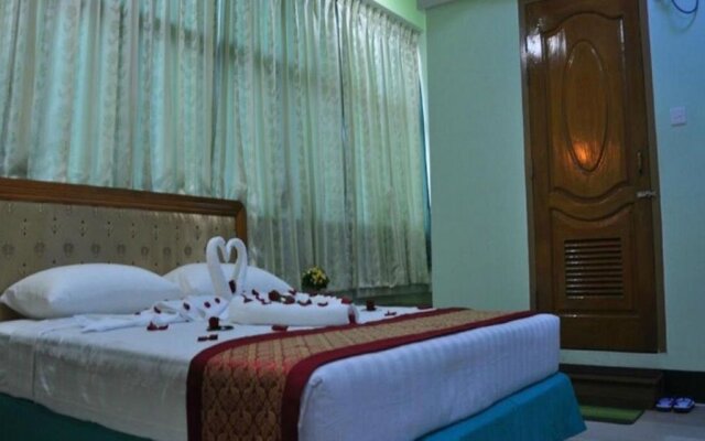 Daw Htay Hotel