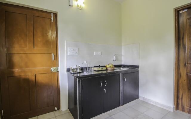 OYO Home 1134 Studio Riverside 1BHK Siolim