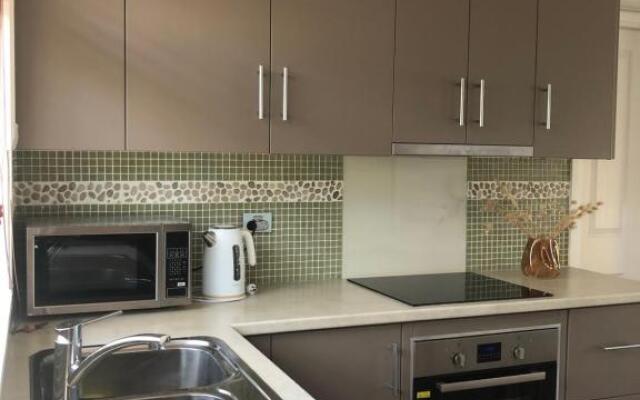 Luxurious Bayside Retreat, 2 min walk to the beach