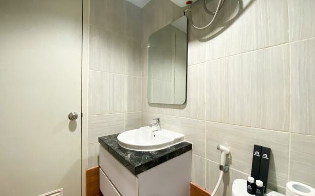 Simply Look And Comfort 1Br Vasanta Innopark Apartment