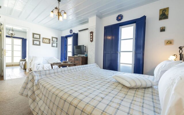 "beachfront Spetses Spectacular Fully Equipped Traditional Villa Families/groups"