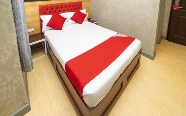 OYO 471 Edilberto's B&B