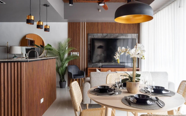 Modern Luxury 1BR in Venice Mckinley