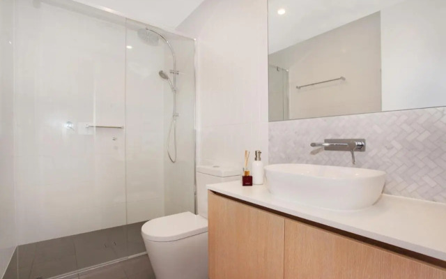 Drift Apartments - Unit 406