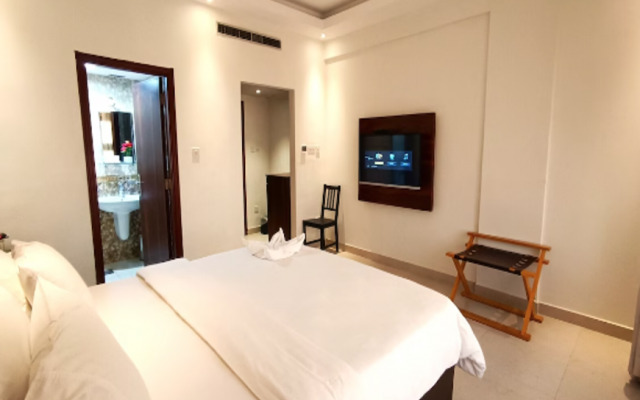Safari House Hotel