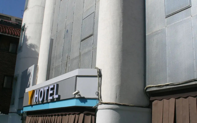 Y Hotel