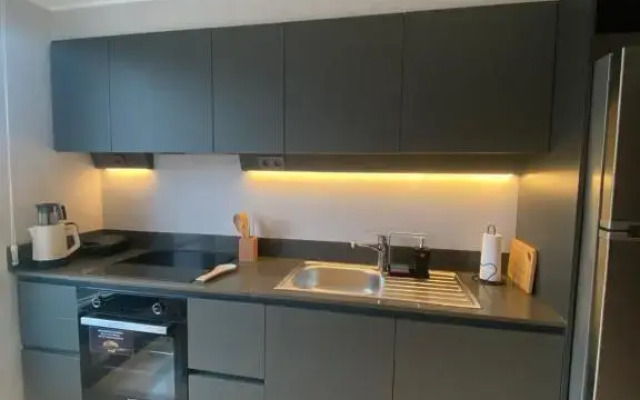 Luxury Central Fully Equipped 2BR 2BA Apartment by Siena Suites