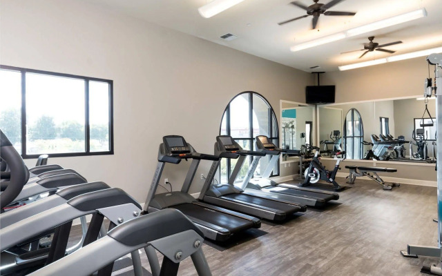 Global Luxury Suites in Sunnyvale