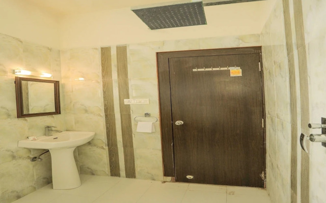 OYO 10286 Home Heritage 3BHK Villa Near Hiran Magri