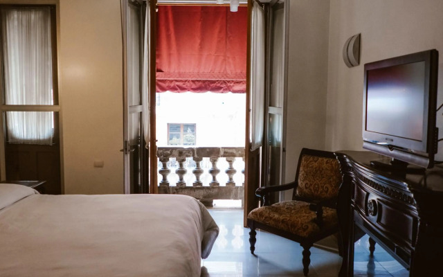 Puebla de Antaño Hotel