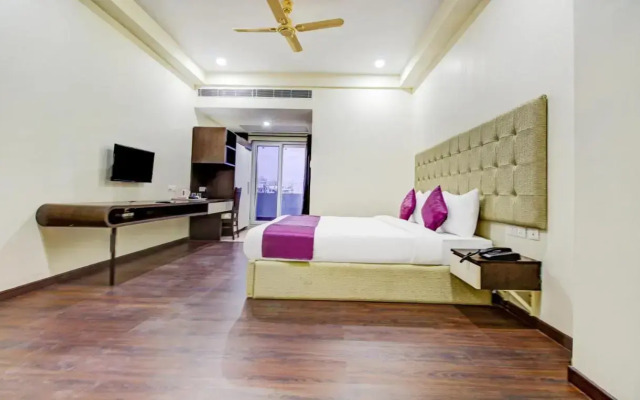 Hotel Mavens Orange Gurgaon