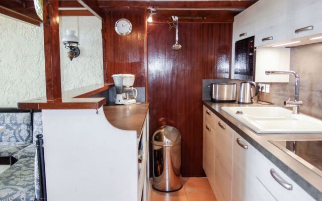 Château de la Madrague 14855