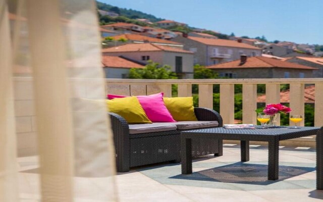 City Apartments Lani