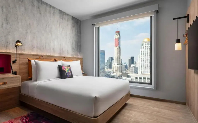 Moxy Bangkok Ratchaprasong