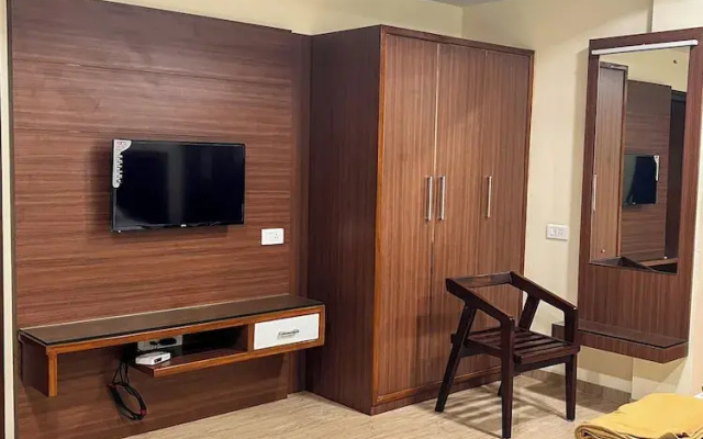 Shri Amman Residency