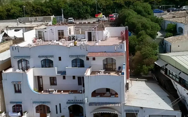 Hotel Miramare Garzia