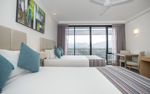 Rydges Esplanade Resort Cairns