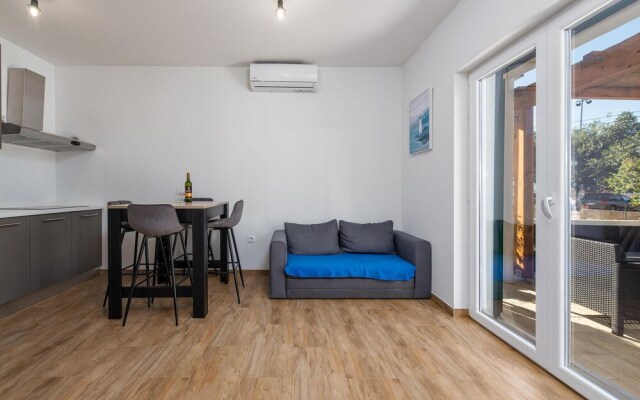 Beautiful Apartment in Turanj With Wifi and 1 Bedrooms