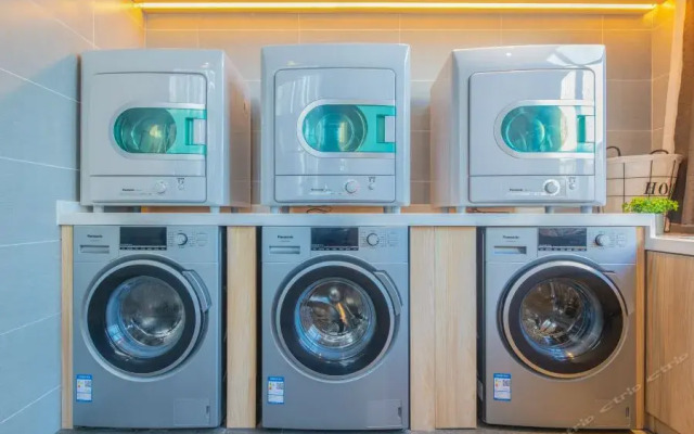 Atour Hotel Urumqi High Speed Railway Station