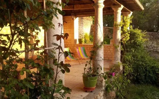 Le Logis du Peu girard