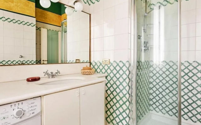 Moscova Balcony Flat