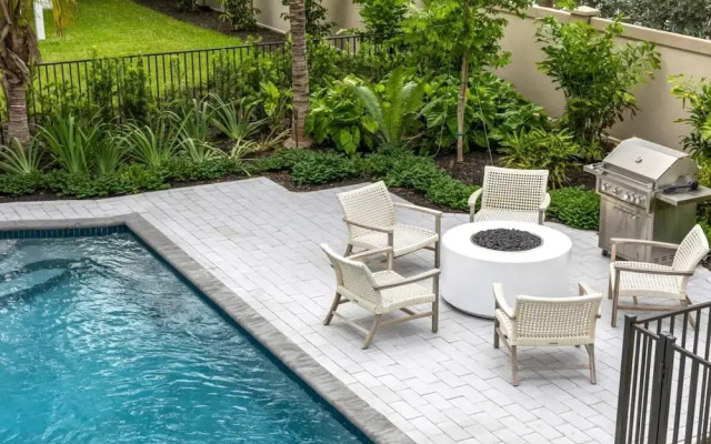 New Windrose House by Brightwild Pool