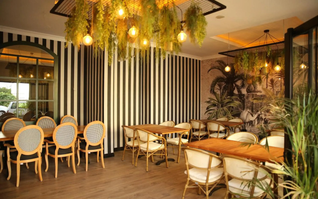 Saray Apart Hotel