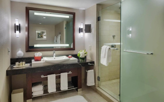 Battery Wharf Hotel, Boston Waterfront