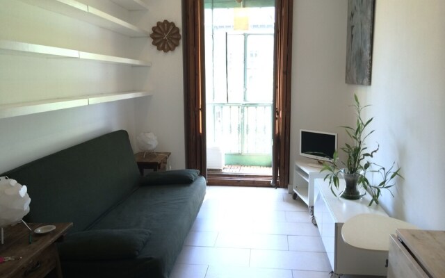 ESTUDIO EXTERIOR CON A/C, WIFI 4ºPLANTA, GLORIETA BILBAO